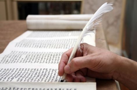 Qui a rédigé la Bible ?