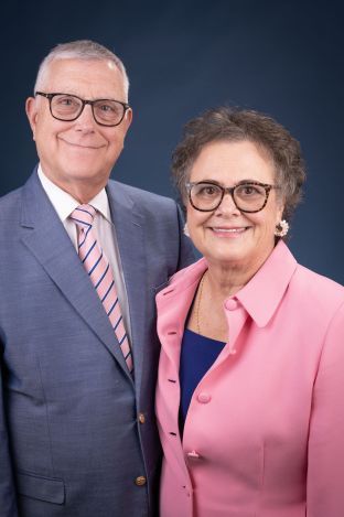 <p>Doug & Tanya Horchak</p>