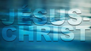 Devrions-nous être baptisés au nom de Jésus seulement?