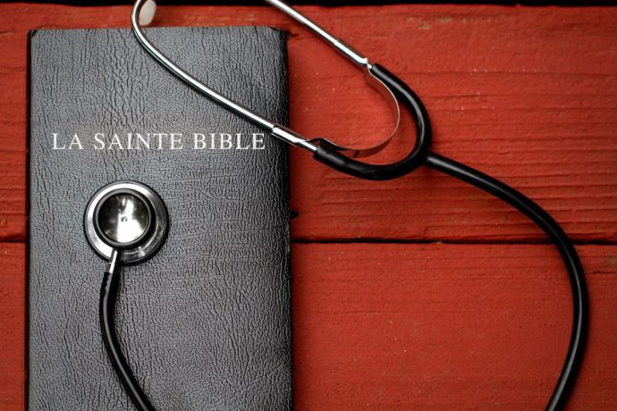 Les sciences de la santé et la Bible