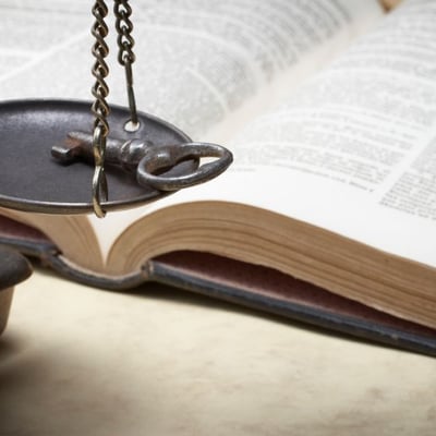 Les lois bibliques ne se limitent pas aux Dix Commandements