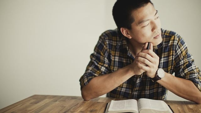 Qui a créé Dieu ?